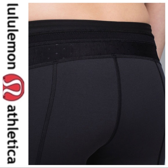 💕SALE💕 Lululemon Black Just Breathe Crops - Picture 10 of 15